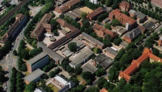 The clinic for cattle and the institutes for anatomy and physiology are on the University of Veterinary Medicine campus on Bischofsholer Damm.